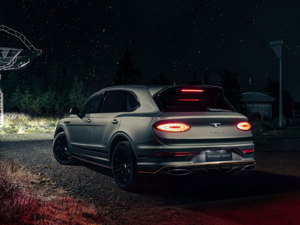 Bentley Bentayga Space Edition 2022 02