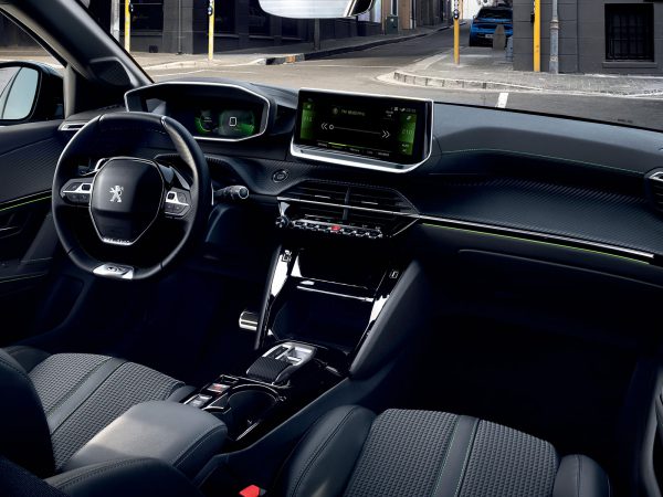 PEUGEOT 208 2021 043 FR