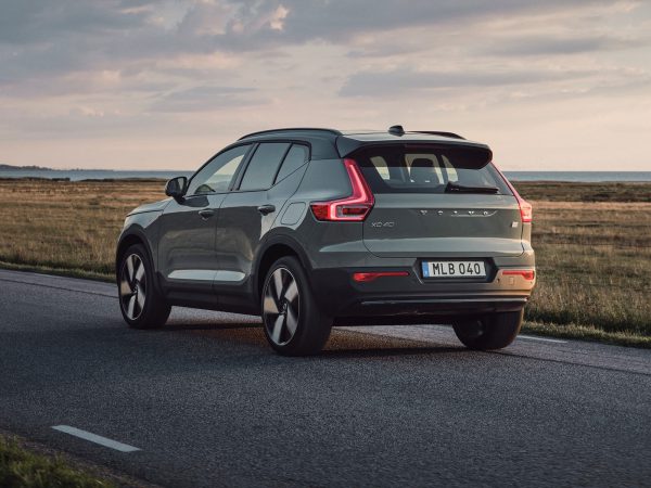 Volvo XC40 BEV FL 2022 02