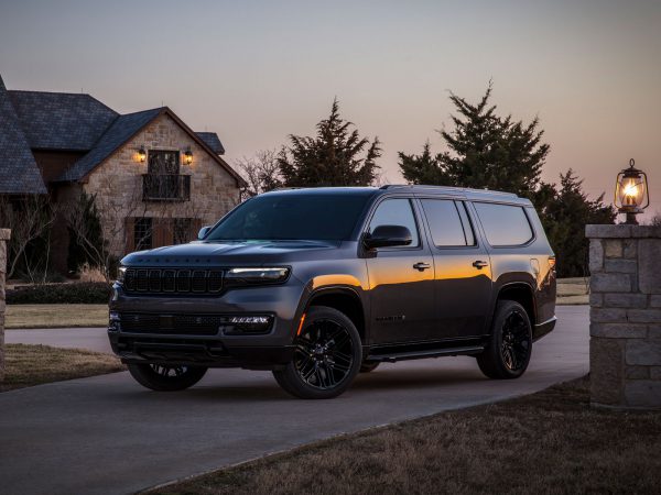 Jeep Wagoneer L 2022 02