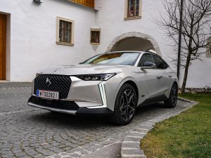 DS4 E-TENSE Cross Rivoli