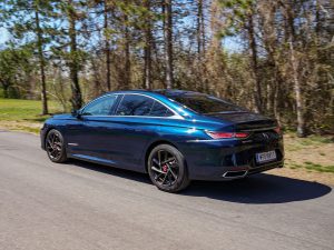 DS 9 E-TENSE 225 Performance Line