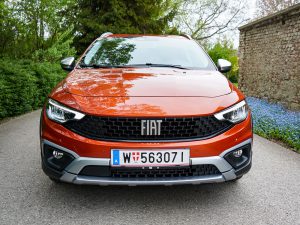 Fiat Tipo Cross FireFly Turbo 100