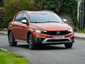 Fiat Tipo Cross FireFly Turbo 100