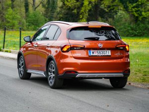 Fiat Tipo Cross FireFly Turbo 100