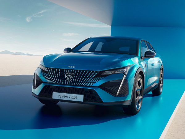 Peugeot 408 2022 03