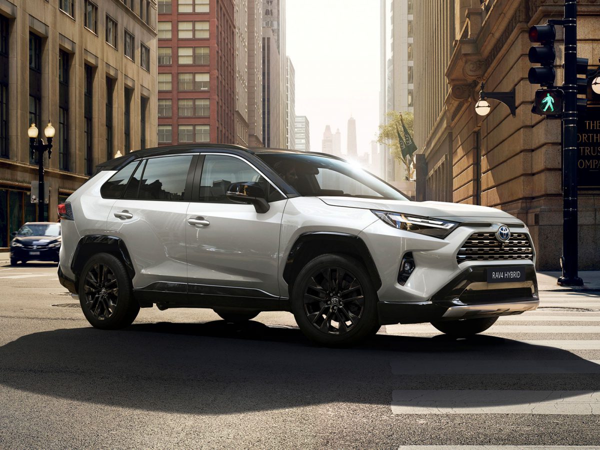 Toyota RAV4 2022 01