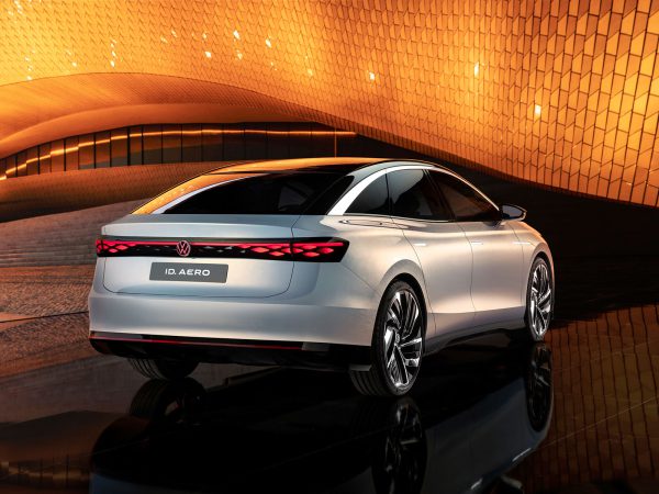VW ID Aero 2022 02