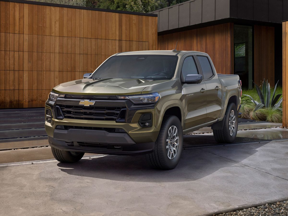 Chevrolet Colorado 2022 01