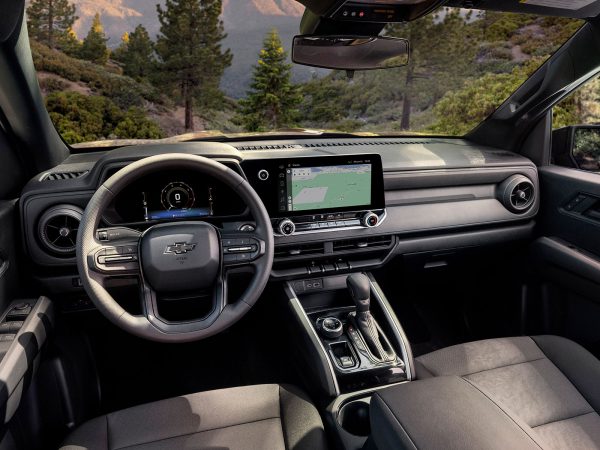 Chevrolet Colorado 2022 03