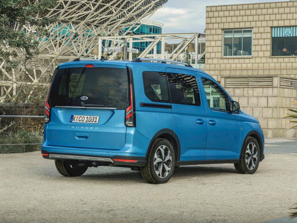 Ford Tourneo Connect 2022 02