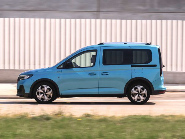 Ford Tourneo Connect 2022 03