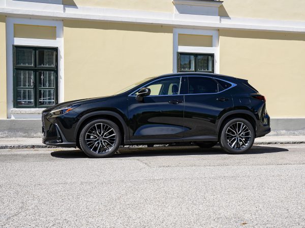Lexus NX 350h E-Four Luxury Line