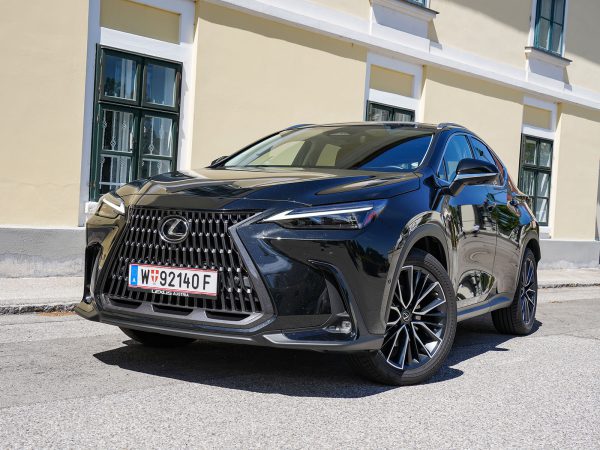 Lexus NX 350h E-Four Luxury Line