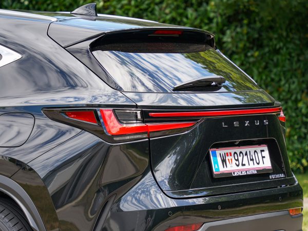 Lexus NX 350h E-Four Luxury Line