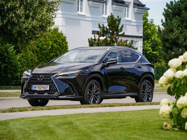 Lexus NX 350h E-Four Luxury Line