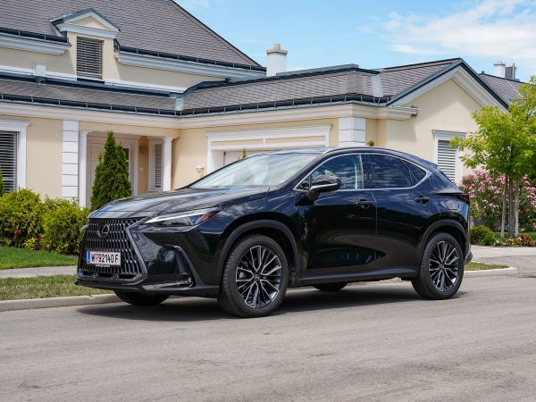 Lexus NX 350h E-Four Luxury Line