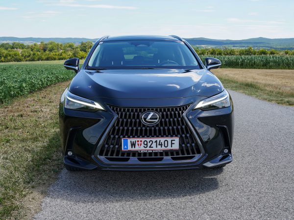 Lexus NX 350h E-Four Luxury Line