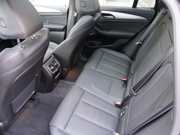 BMW iX3 M Sport
