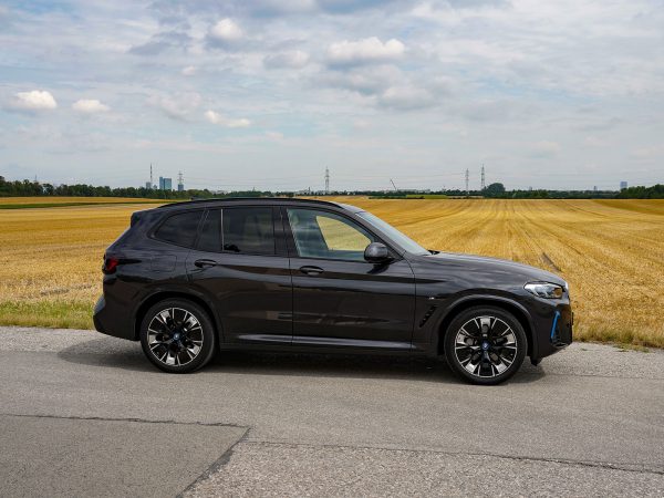 BMW iX3 M Sport