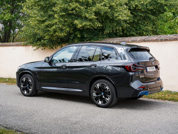 BMW iX3 M Sport