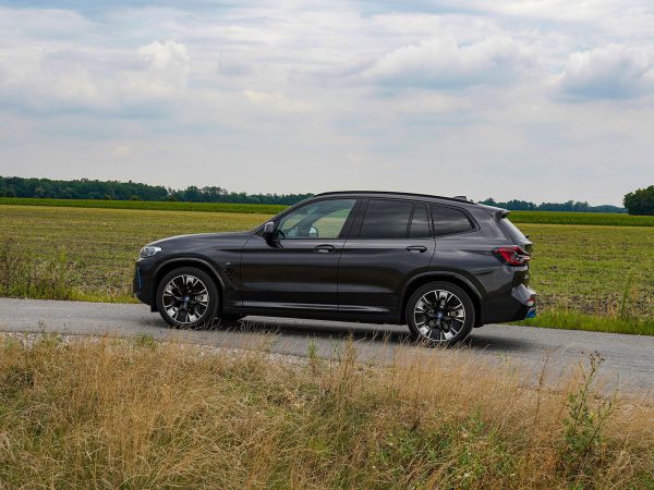 BMW iX3 M Sport