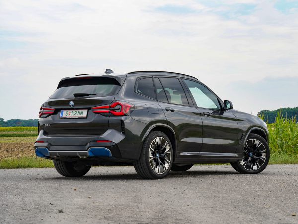 BMW iX3 M Sport