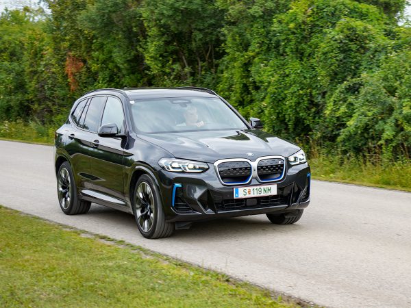 BMW iX3 M Sport