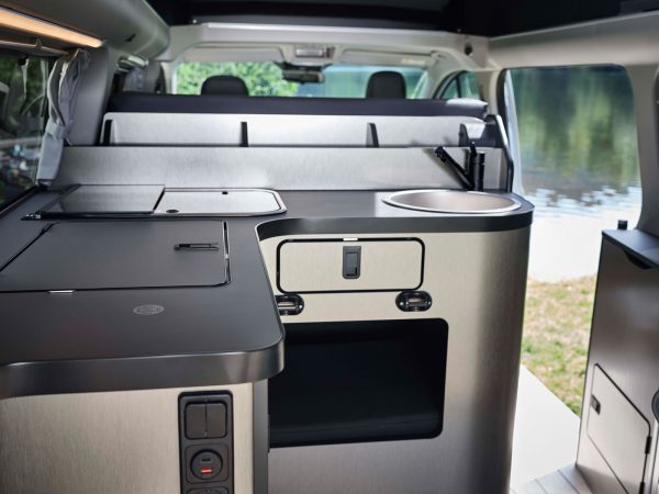 Nugget Active 05 Int Rear Units 037