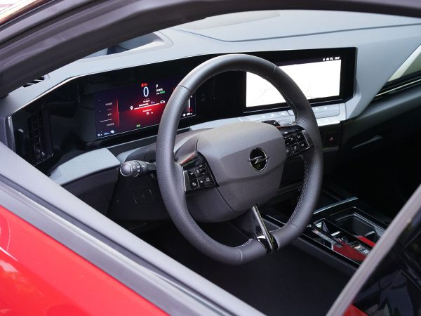 Opel Astra GS Line Plug-in-Hybrid 180