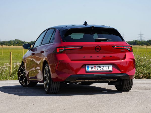 Opel Astra GS Line Plug-in-Hybrid 180