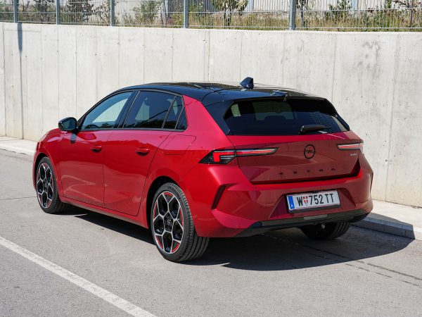 Opel Astra GS Line Plug-in-Hybrid 180