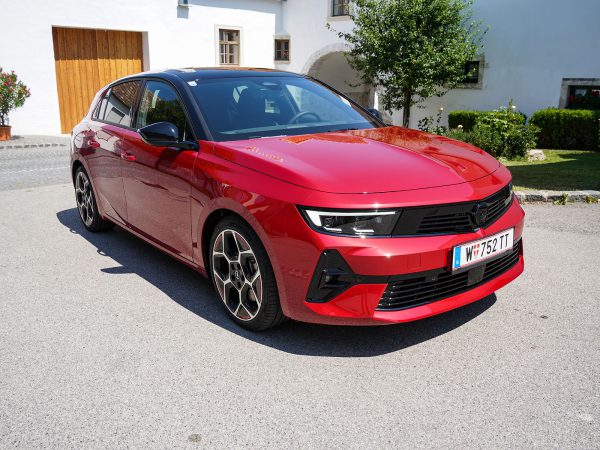 Opel Astra GS Line Plug-in-Hybrid 180