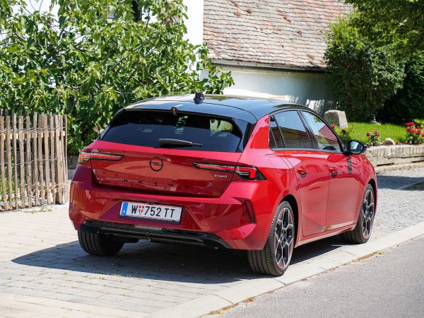Opel Astra GS Line Plug-in-Hybrid 180