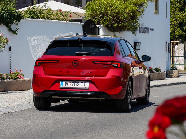 Opel Astra GS Line Plug-in-Hybrid 180