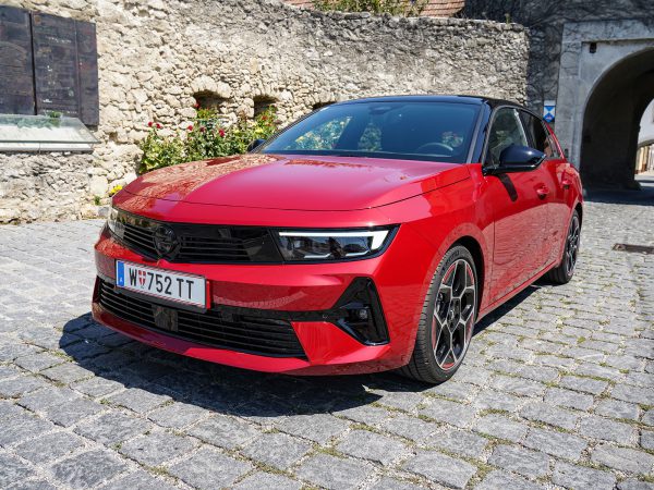 Opel Astra GS Line Plug-in-Hybrid 180