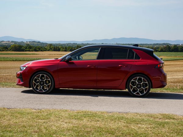 Opel Astra GS Line Plug-in-Hybrid 180