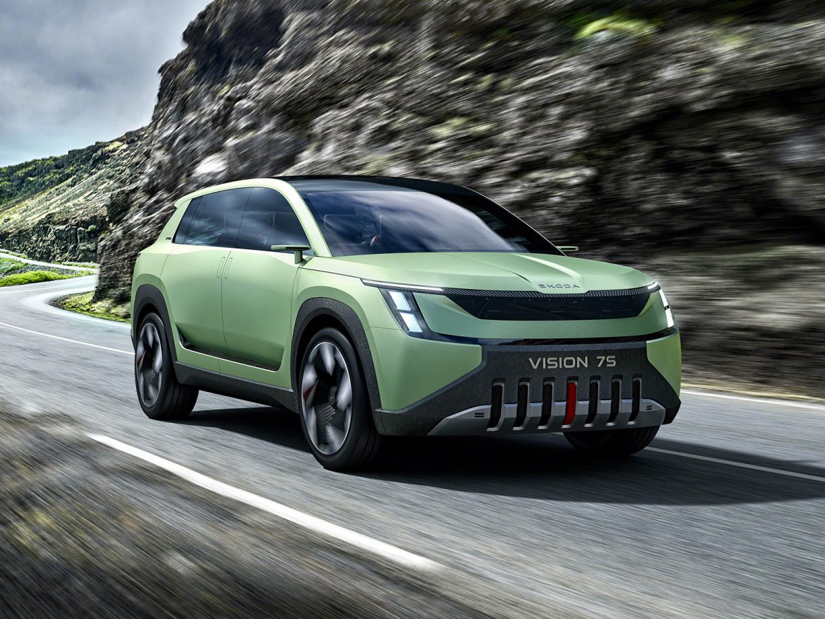 Skoda Vision7S 2022 01