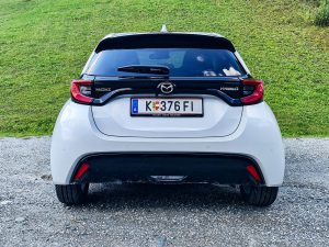 Mazda 2 Hybrid Select