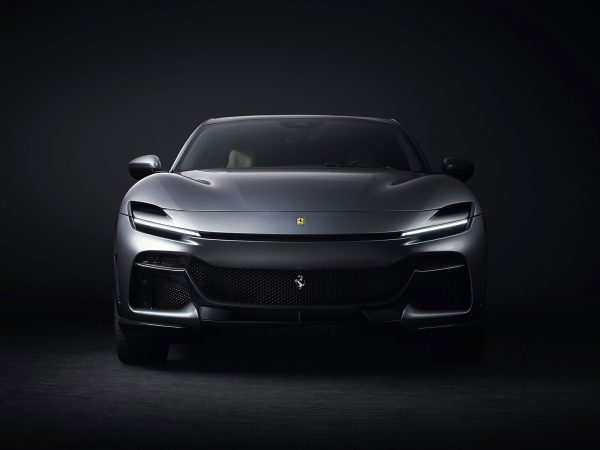 Ferrari Purosangue 2022 06