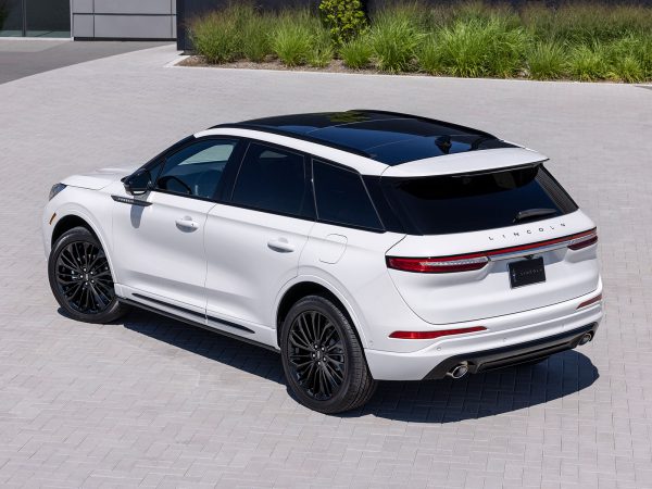 Lincoln Corsair 2022 02