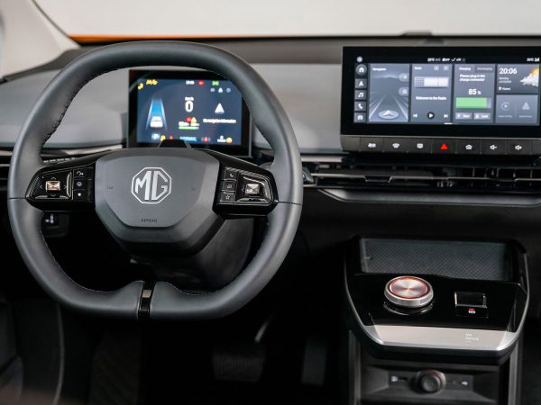 MG4 Electric Start 2022 03