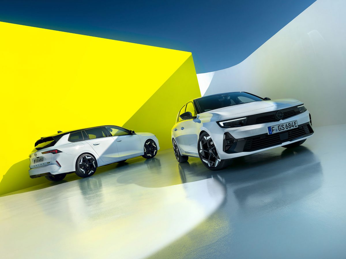 Opel Astra GSe 2022 01