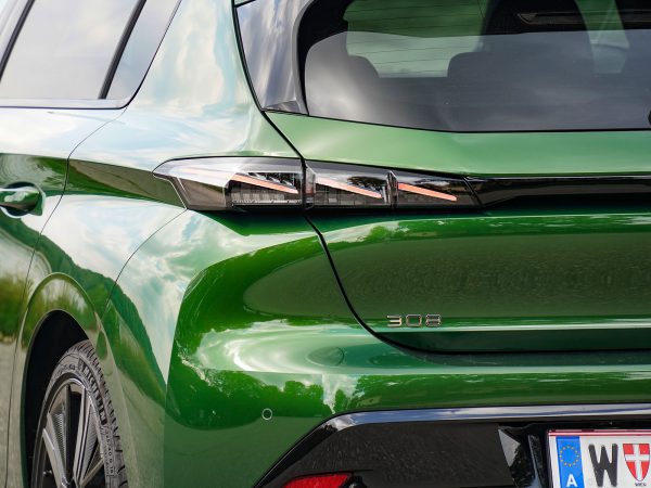 Peugeot 308 BlueHDI 130 EAT8 GT Pack