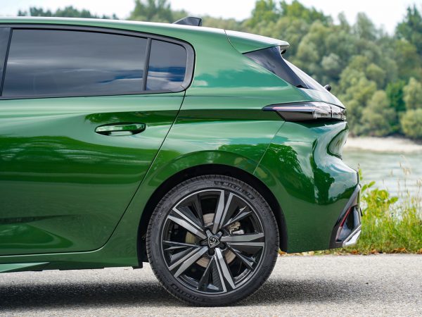 Peugeot 308 BlueHDI 130 EAT8 GT Pack