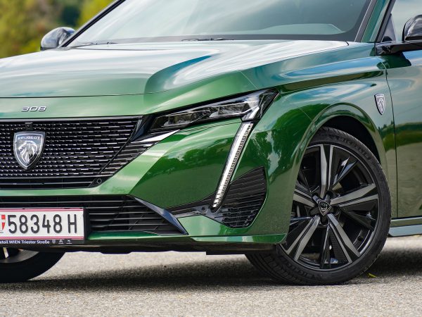 Peugeot 308 BlueHDI 130 EAT8 GT Pack