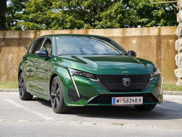 Peugeot 308 BlueHDI 130 EAT8 GT Pack