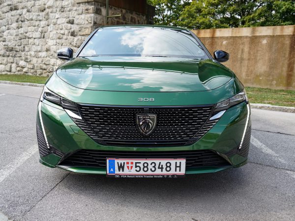 Peugeot 308 BlueHDI 130 EAT8 GT Pack