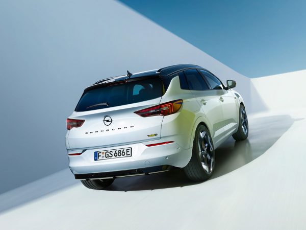 Opel Grandland GSe 2022 02