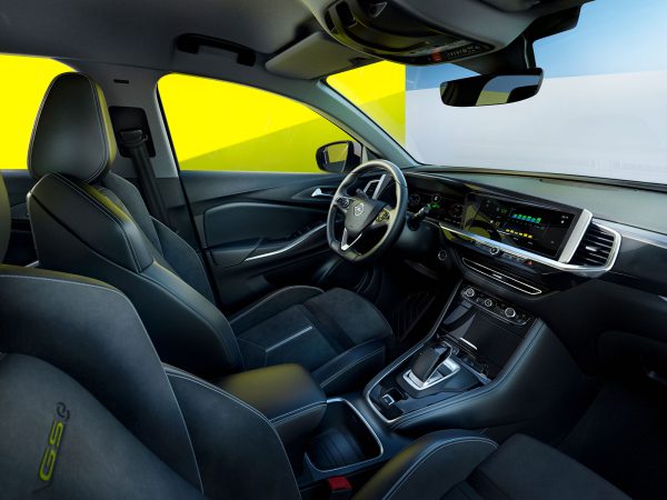 Opel Grandland GSe 2022 03
